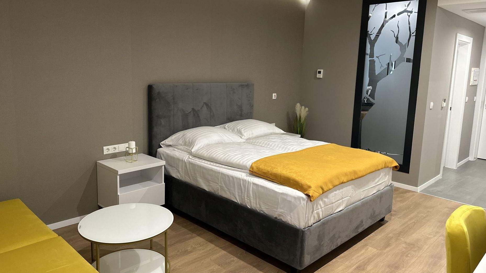 GOLD JET HOTEL